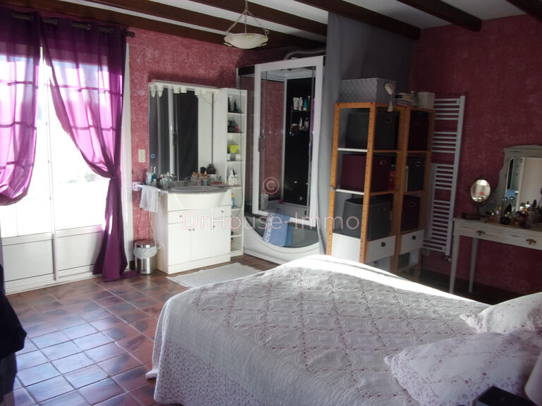 Vente Villa Barbezieux-Saint-Hilaire - 7 chambres