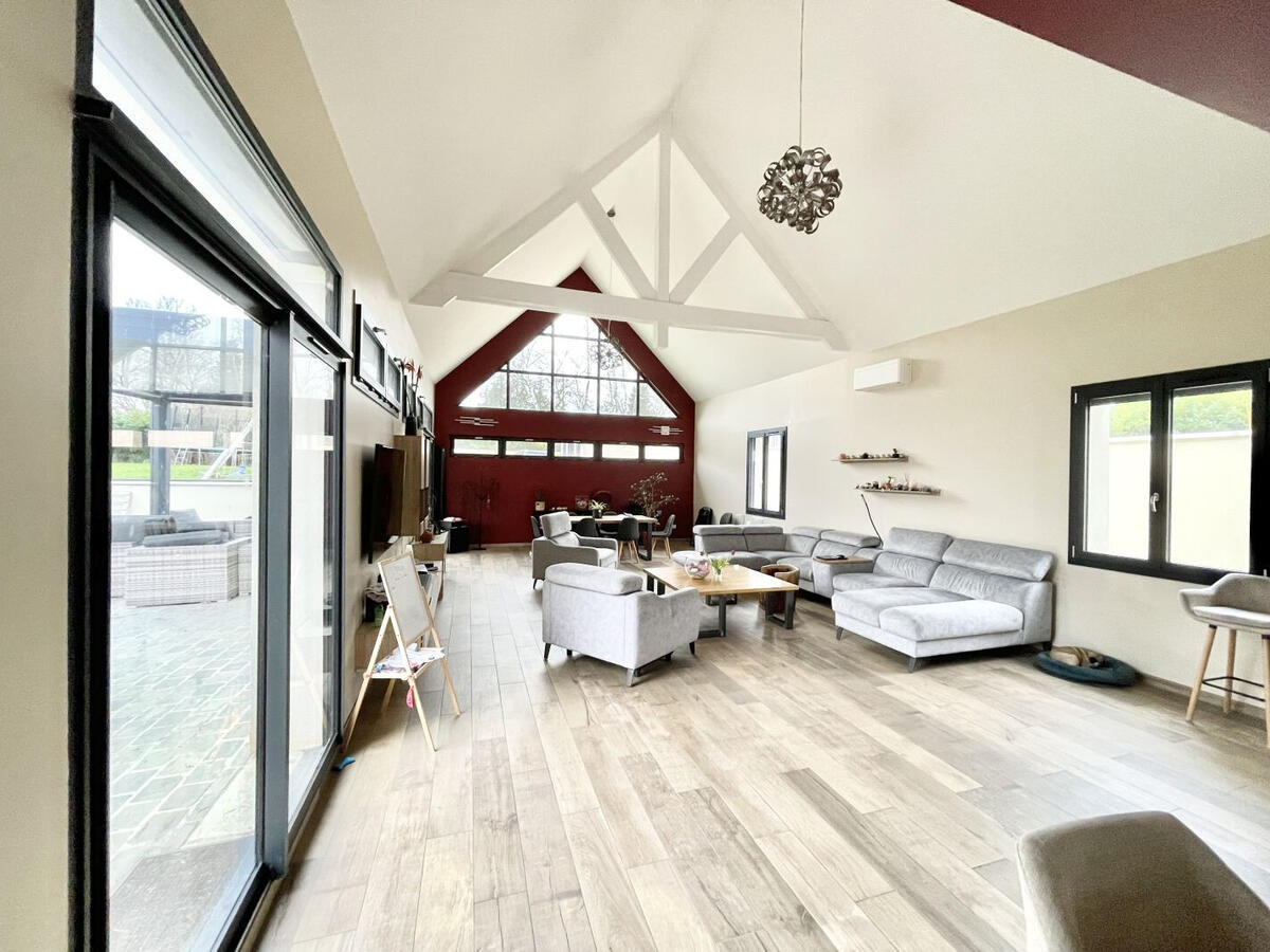 House Barbizon