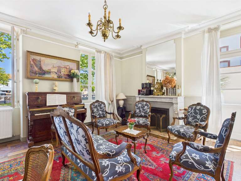 Maison Barcelonne-du-Gers - 11 chambres - 650m²
