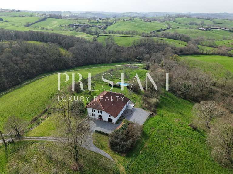 Maison Bardos - 7 chambres - 488m²