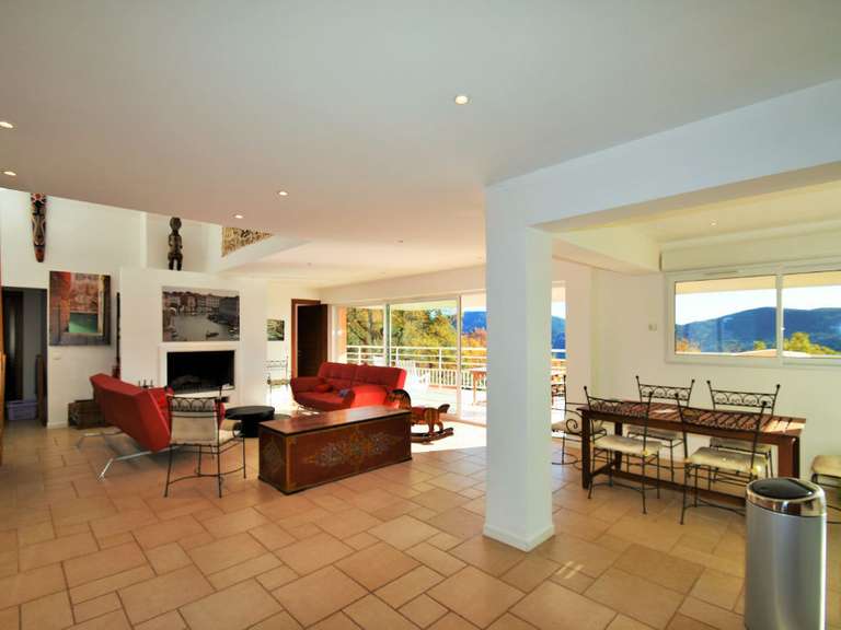 Maison Bargemon - 5 chambres - 180m²