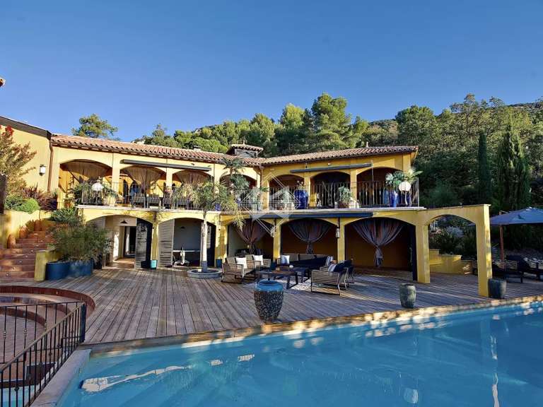 Property Bargemon - 6 bedrooms - 522m²