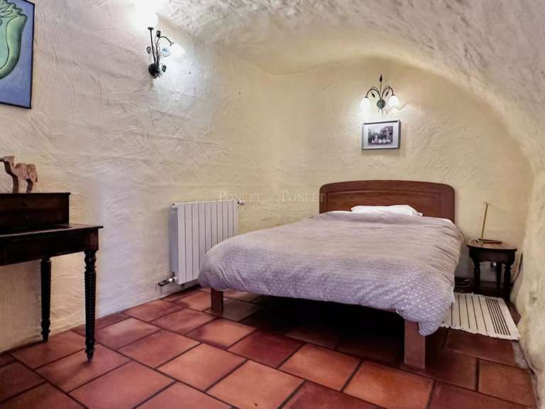 Propriété Barjac - 20 chambres - 1200m²