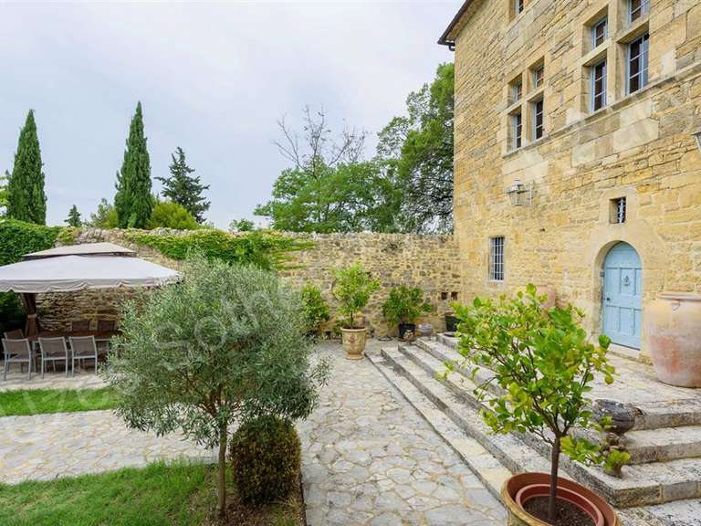 Château Barjac - 10 chambres - 700m²