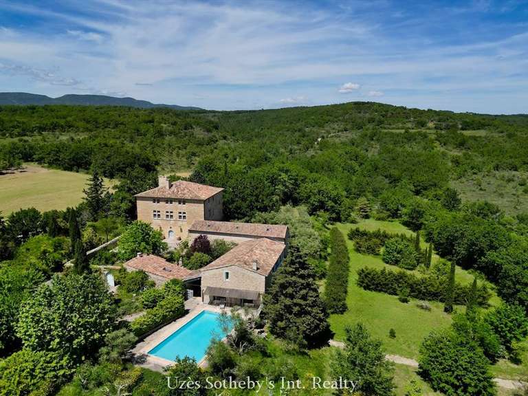 Castle Barjac - 10 bedrooms - 700m²
