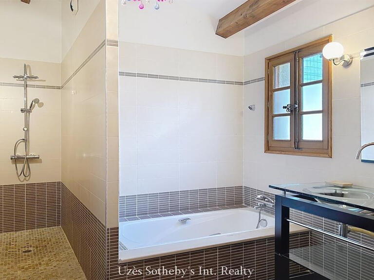 House Barjac - 5 bedrooms - 160m²