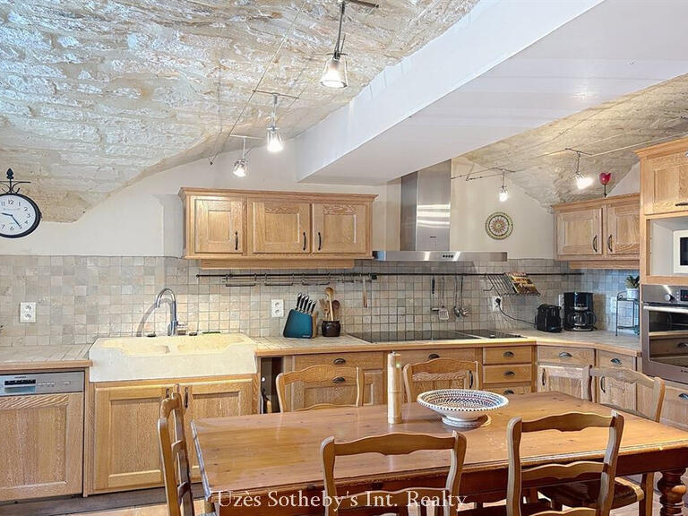 House Barjac - 5 bedrooms - 160m²