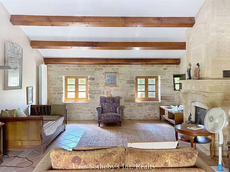 Maison Barjac - 5 chambres - 233m²