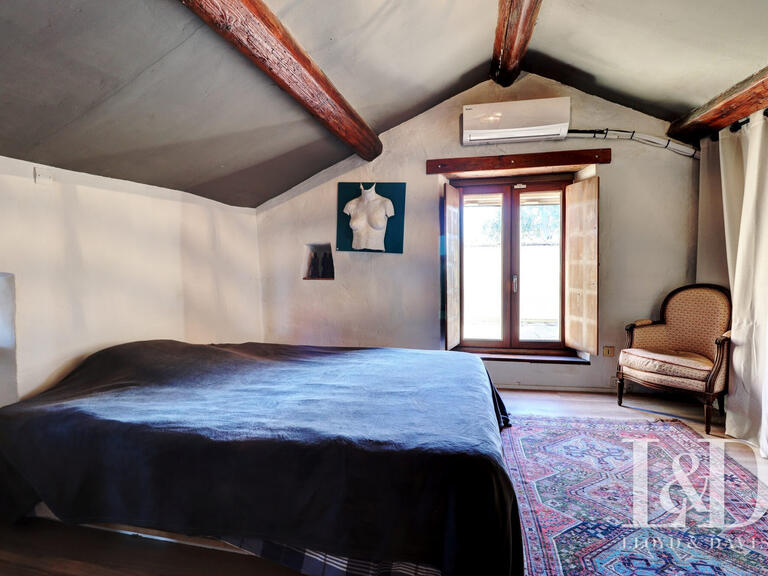 Maison Barjac - 4 chambres - 250m²