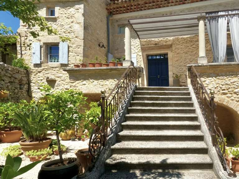Maison Barjac - 9 chambres - 540m²