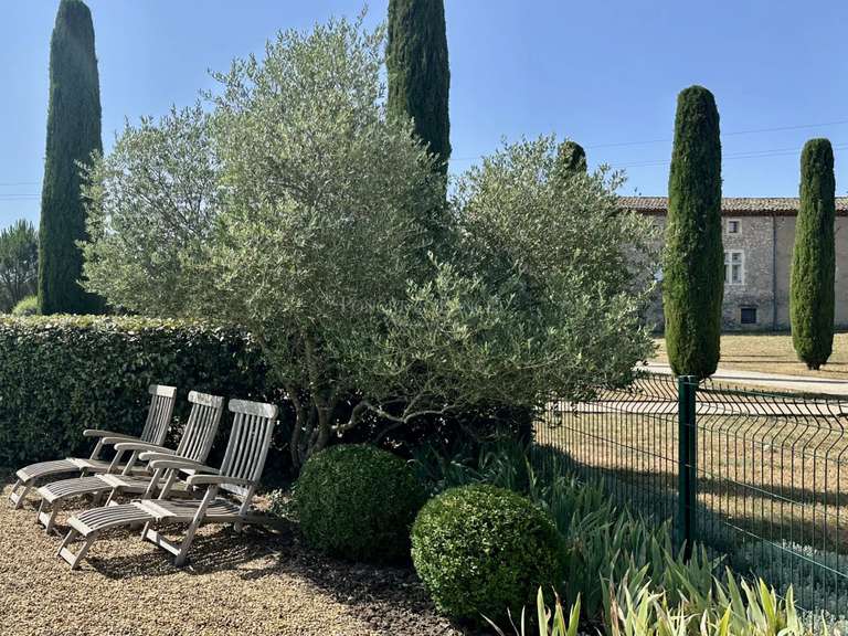 Maison Barjac - 9 chambres - 540m²