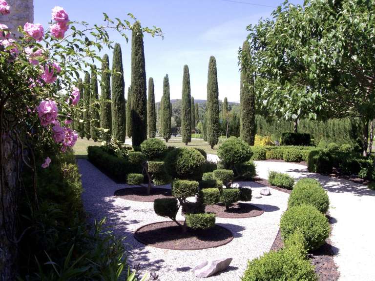 House Barjac - 9 bedrooms - 540m²