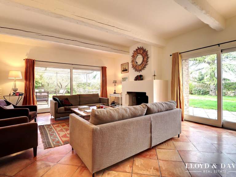 House Barjac - 5 bedrooms - 204m²