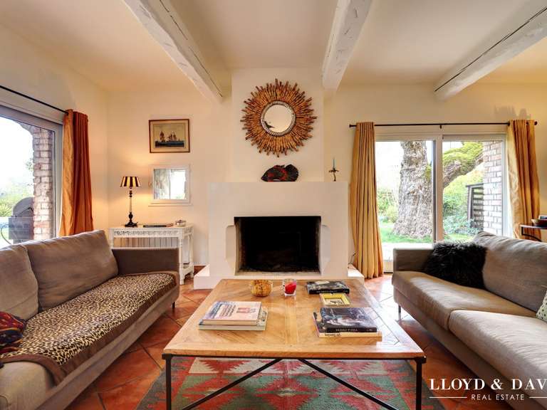 House Barjac - 5 bedrooms - 204m²