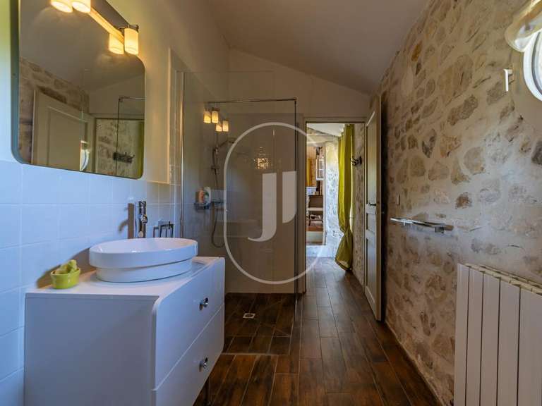 Maison Barjac - 6 chambres - 330m²