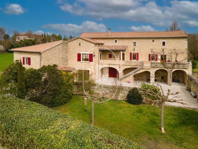 Maison Barjac - 4 chambres - 264m²