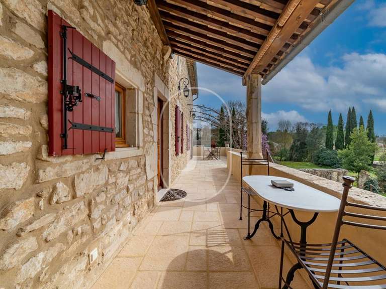 Maison Barjac - 4 chambres - 264m²