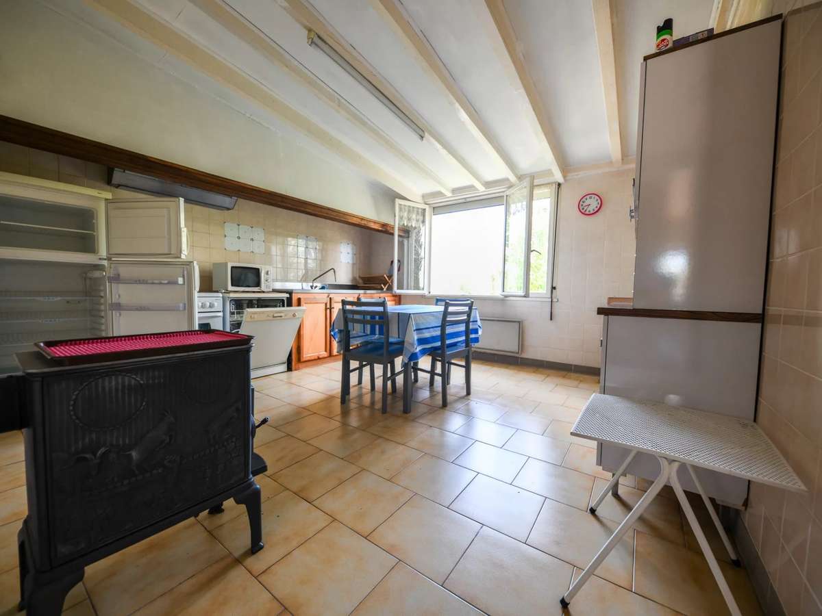 House Barjac