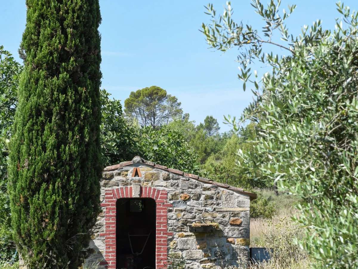 House Barjac