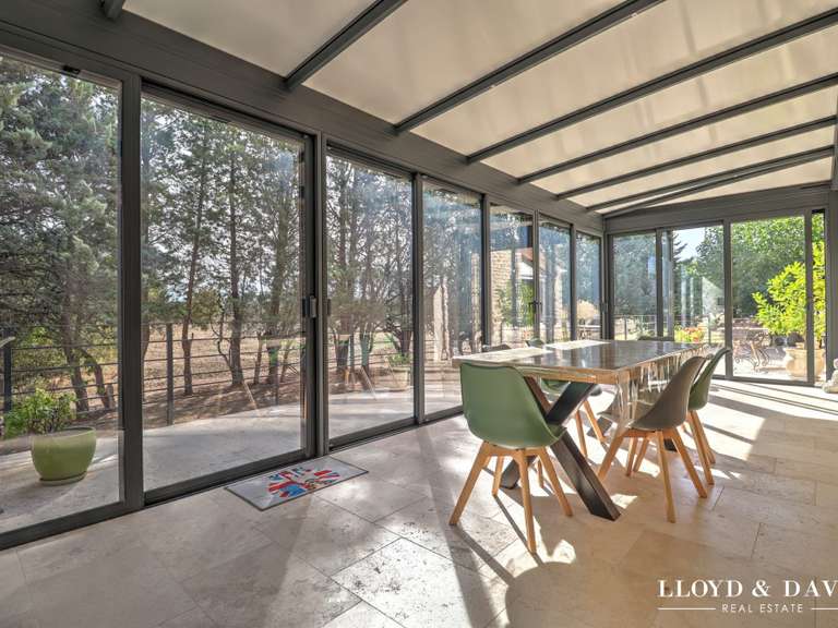 Maison Barjac - 5 chambres - 218m²