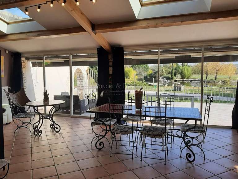 Propriété Barjac - 6 chambres - 460m²