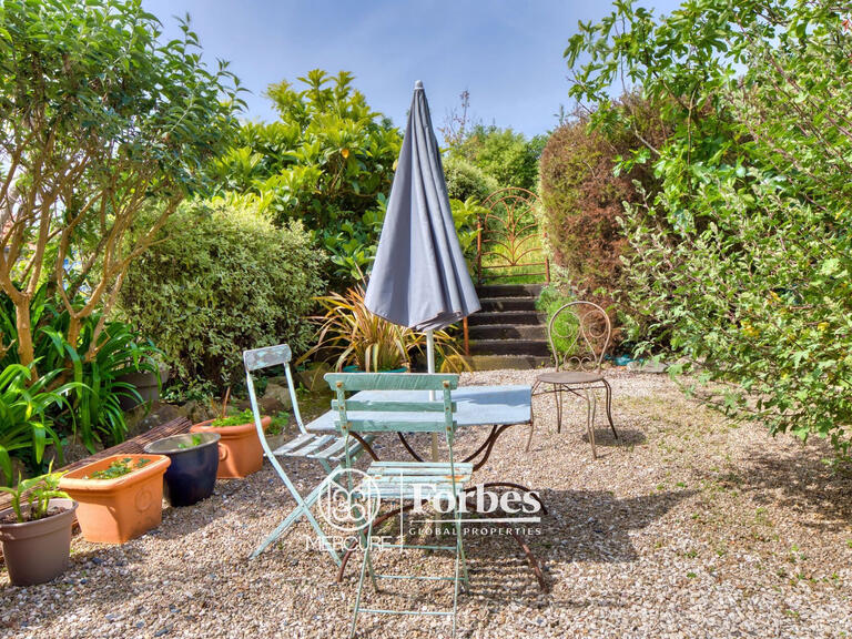 Maison Barneville-Carteret - 3 chambres - 230m²