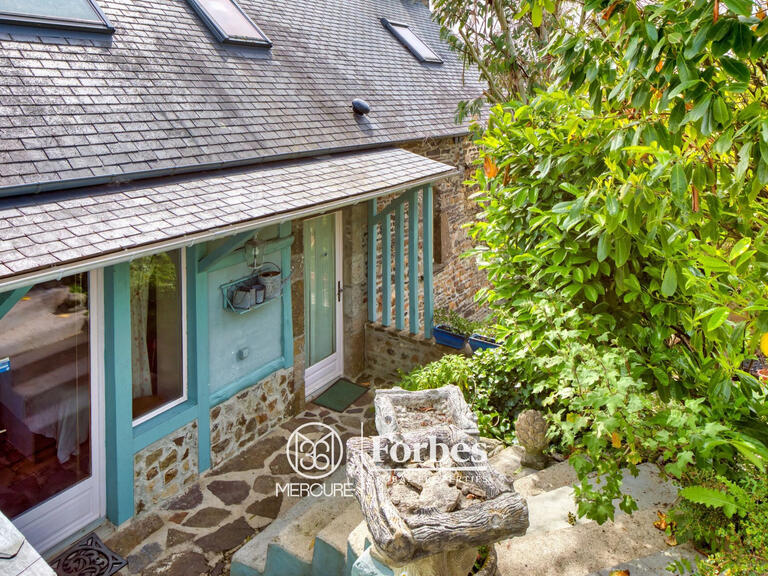 Maison Barneville-Carteret - 3 chambres - 230m²