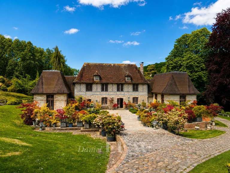 House Barneville-la-Bertran - 14 bedrooms - 1000m²
