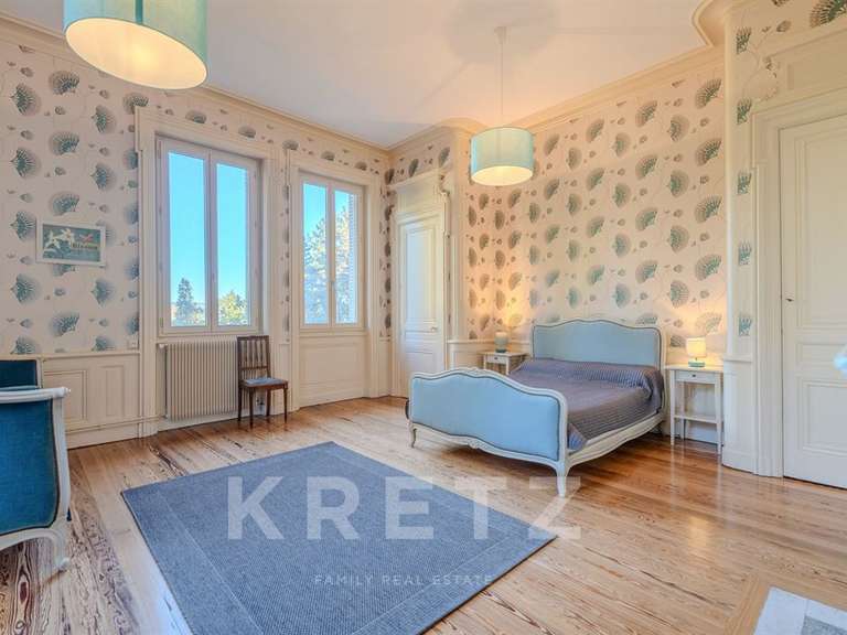 Château Bas-en-Basset - 14 chambres - 1050m²