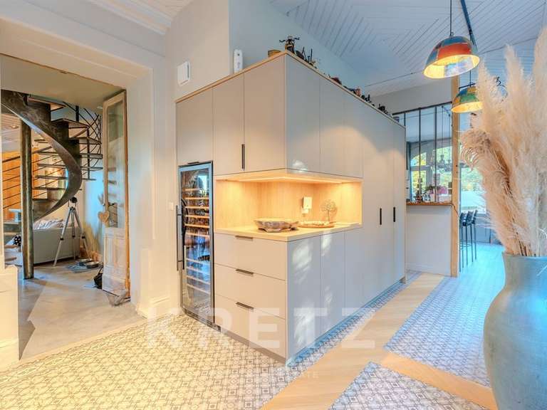 Château Bas-en-Basset - 14 chambres - 1050m²