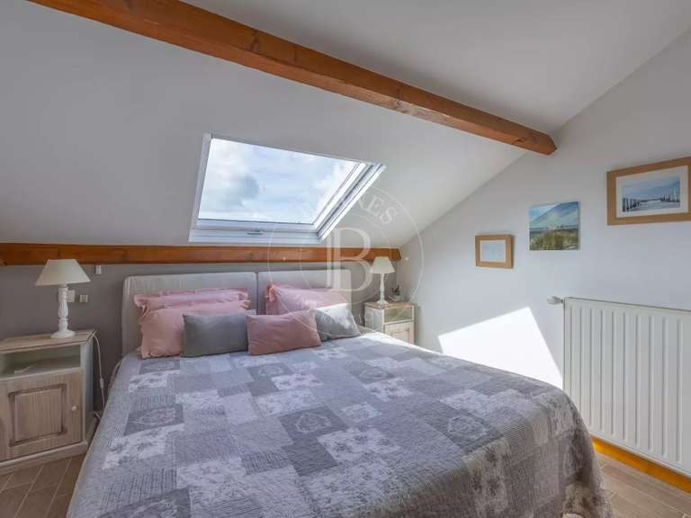 Maison Basly - 10 chambres - 630m²