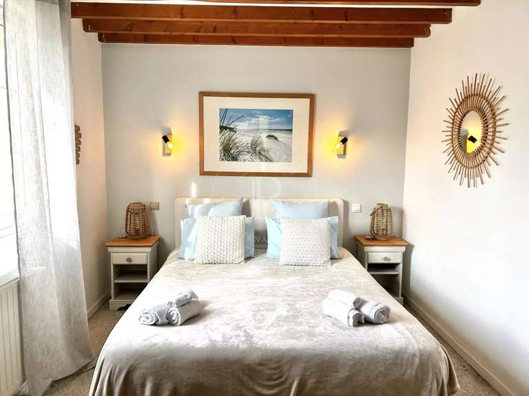 Maison Basly - 10 chambres - 630m²