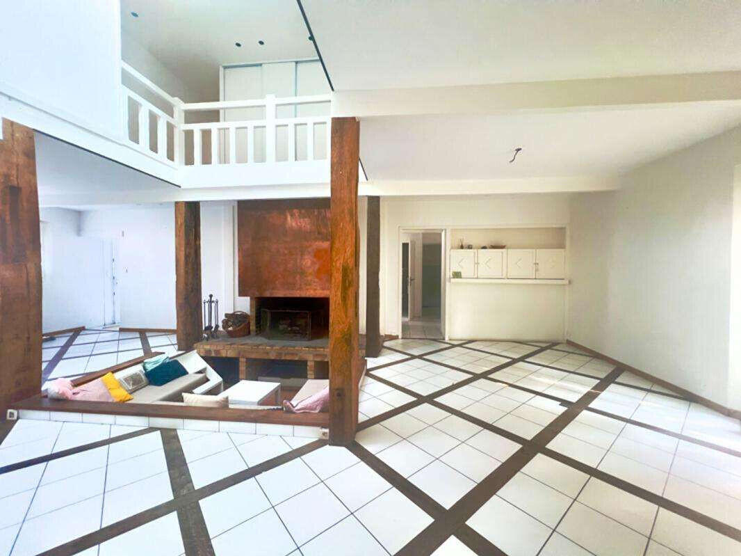 House Basse-Goulaine