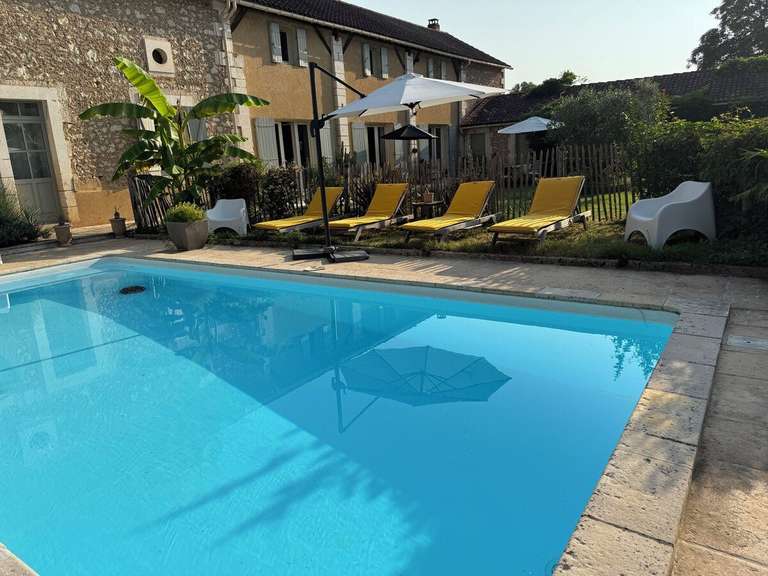 Maison Bassillac - 6 chambres - 288m²