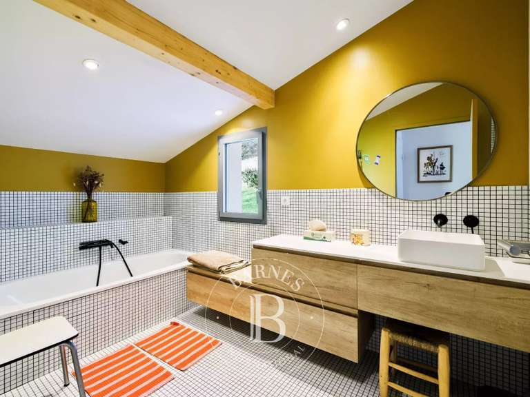 House Bassussarry - 4 bedrooms - 242m²