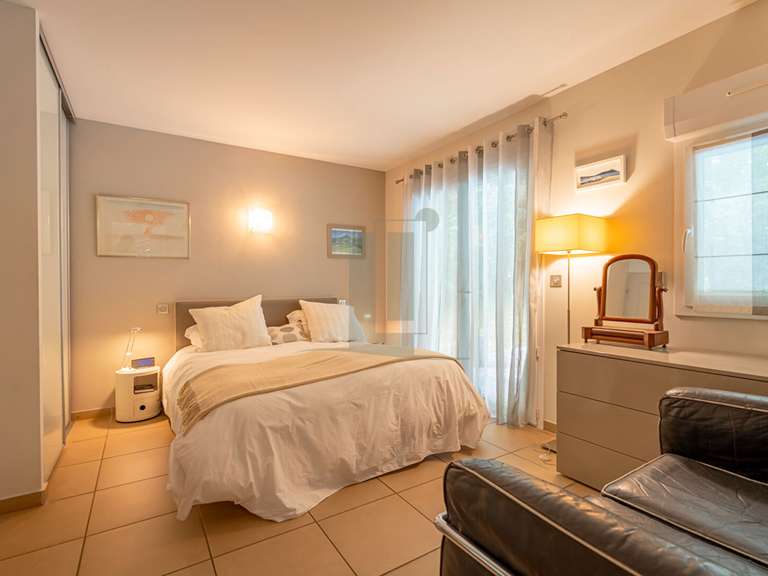 Maison Bassussarry - 5 chambres - 185m²