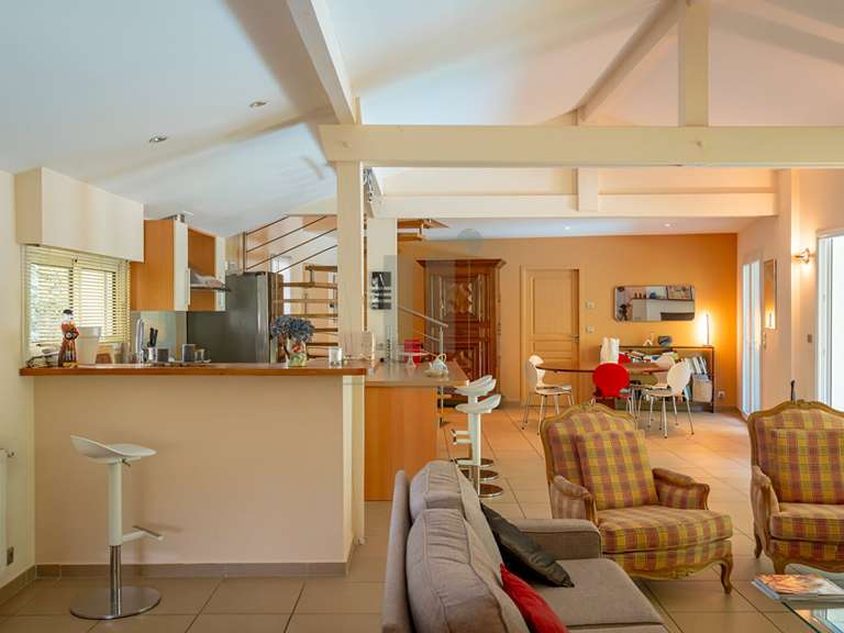 Maison Bassussarry - 5 chambres - 185m²