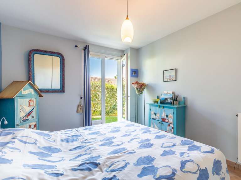 Maison Bassussarry - 5 chambres - 196m²