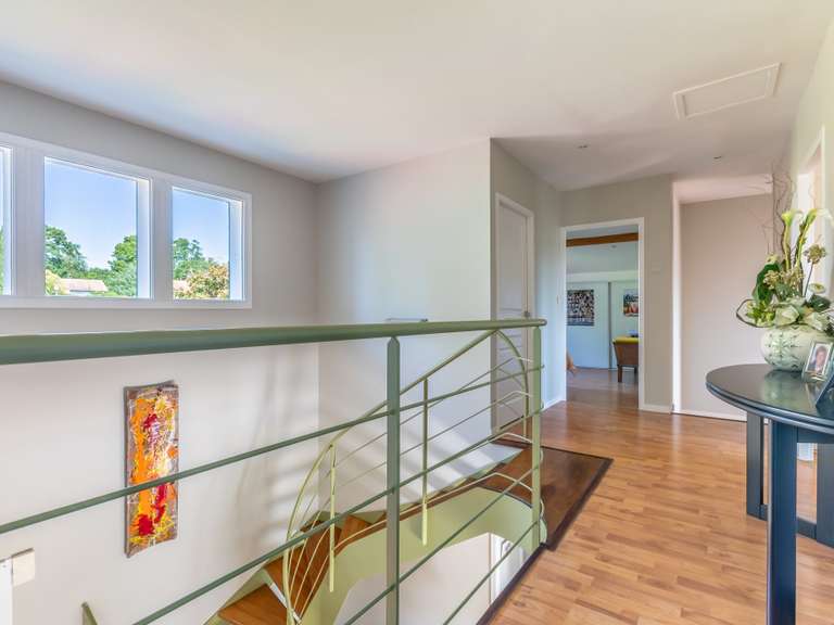 Maison Bassussarry - 5 chambres - 196m²