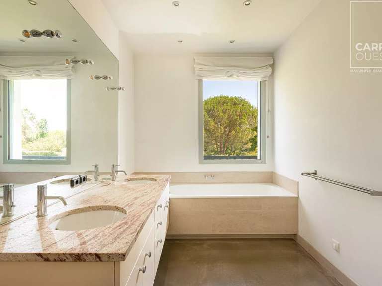 House Bassussarry - 4 bedrooms - 565m²