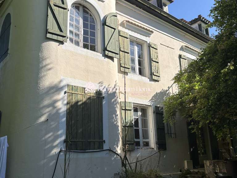 Maison Bassussarry - 7 chambres - 250m²