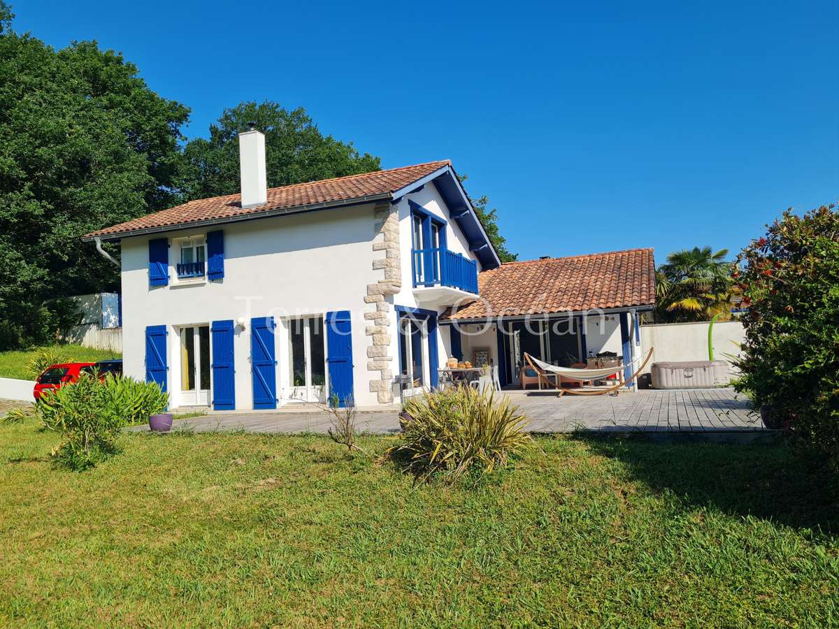 Maison Bassussarry