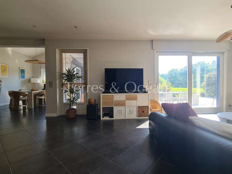 Maison Bassussarry - 4 chambres - 135m²