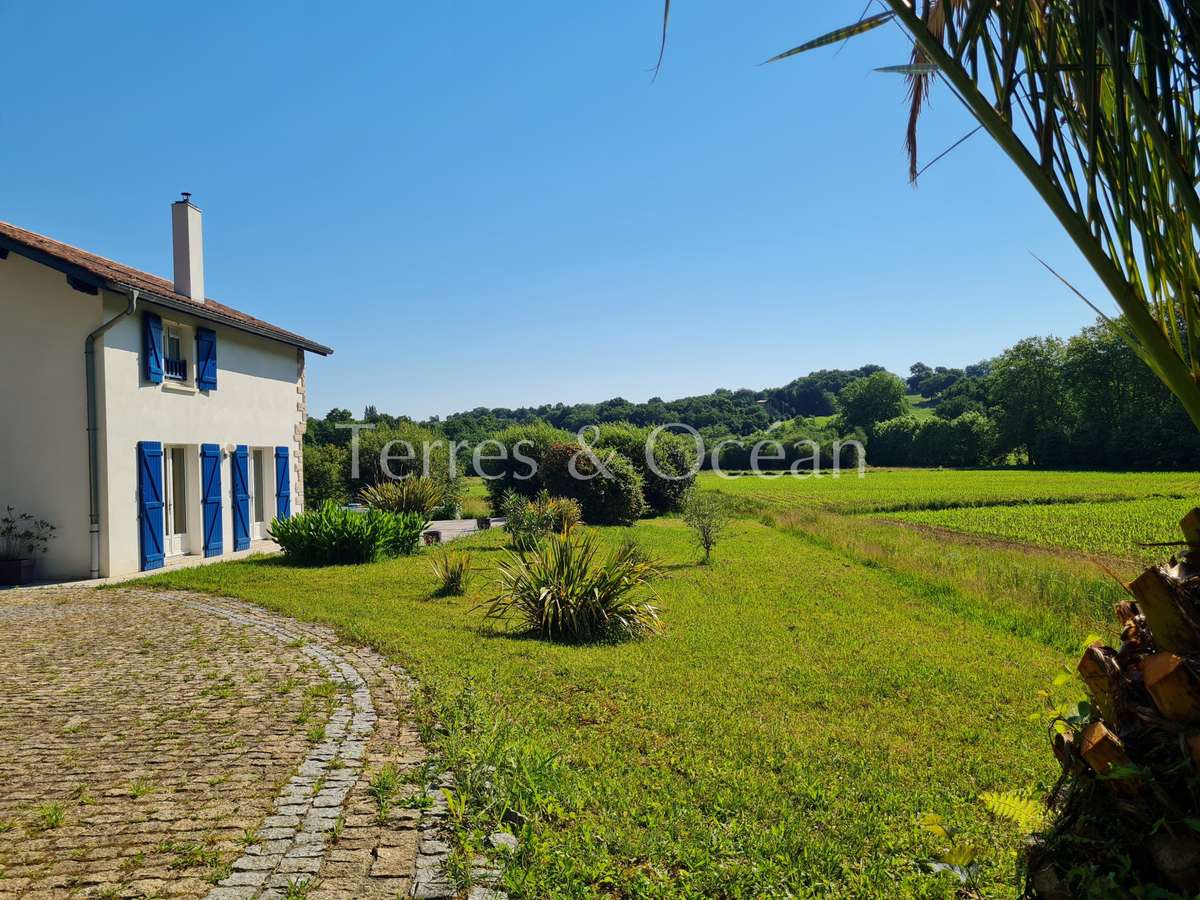 Maison Bassussarry