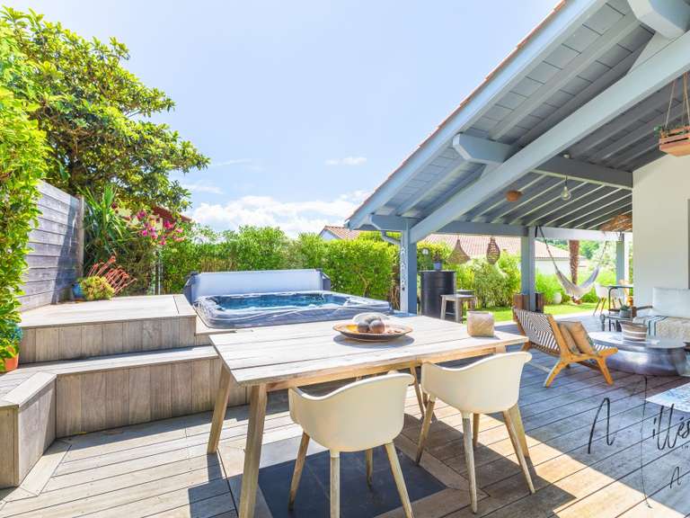 Maison Bassussarry - 3 chambres - 113m²