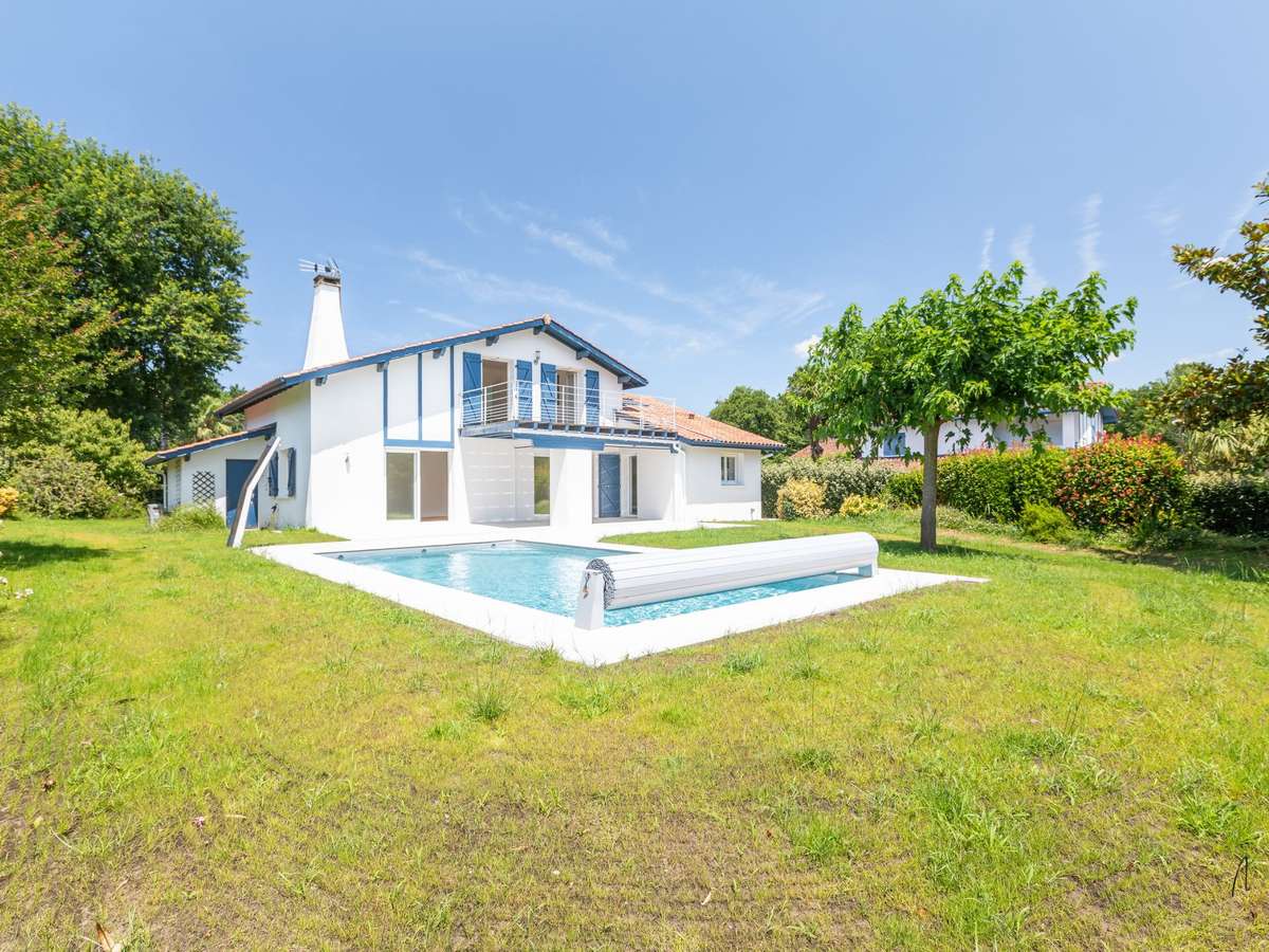 Maison Bassussarry