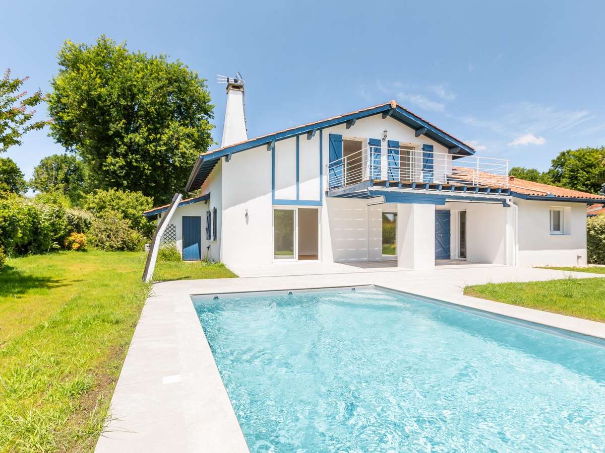 Maison Bassussarry