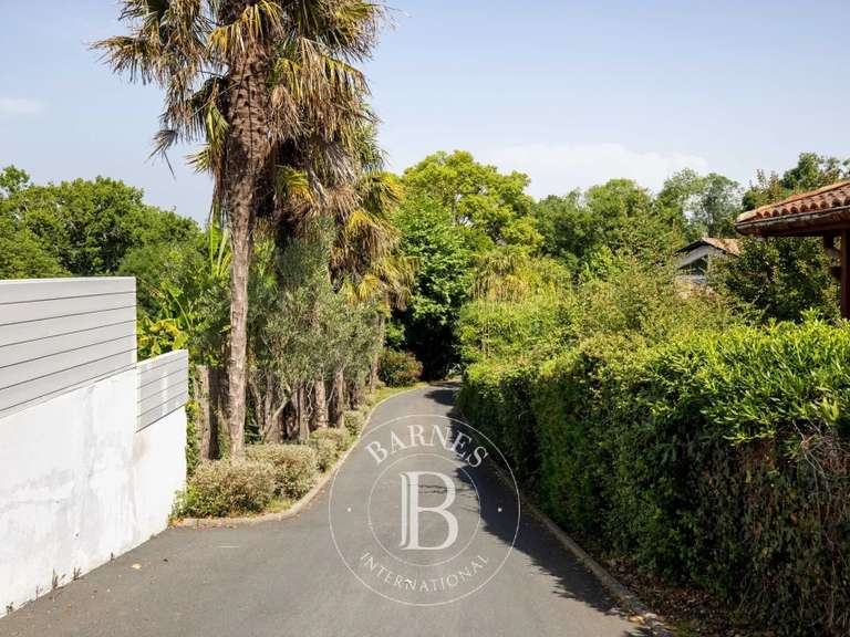 Maison Bassussarry - 244m²