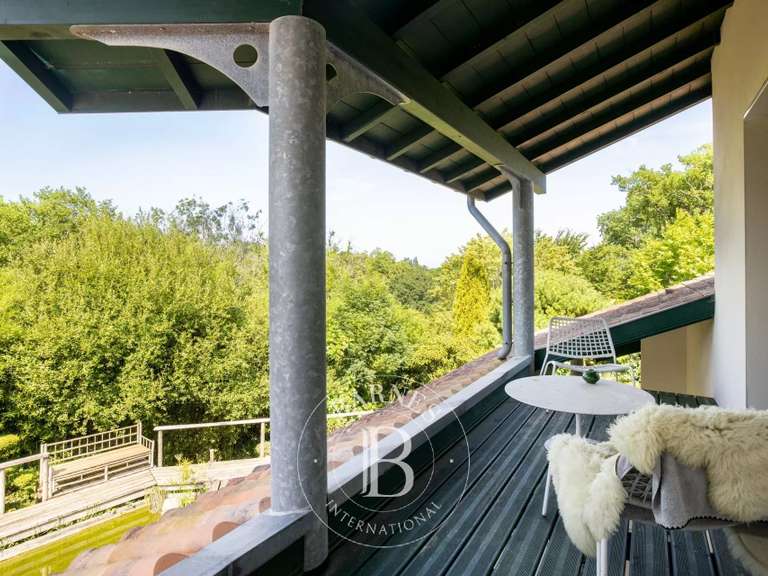 Maison Bassussarry - 244m²
