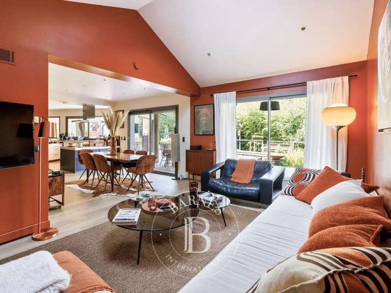 Maison Bassussarry - 244m²